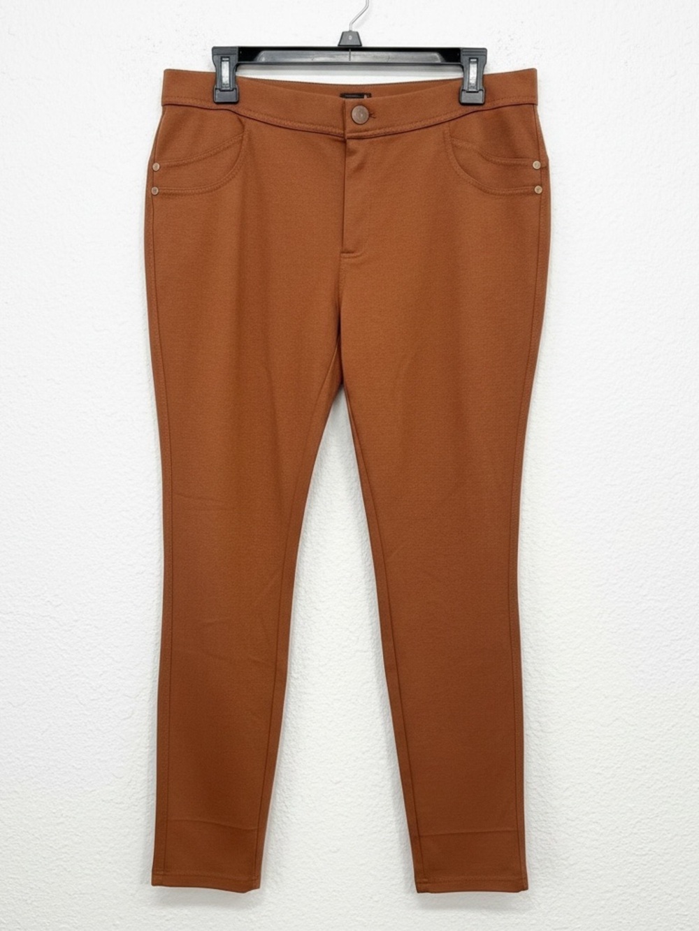 Simply Vera Vera Wang Skinny Pants L Rust
Brown Stretch Work Pants NWOT - Picture 10 of 11